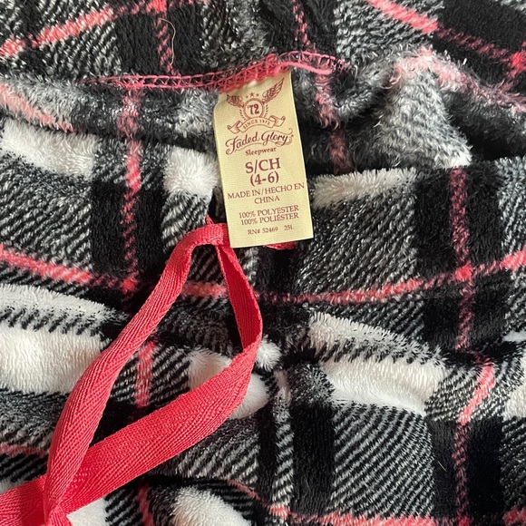 Plaid Fleece Women’s pajama pants - Picture 3 of 3